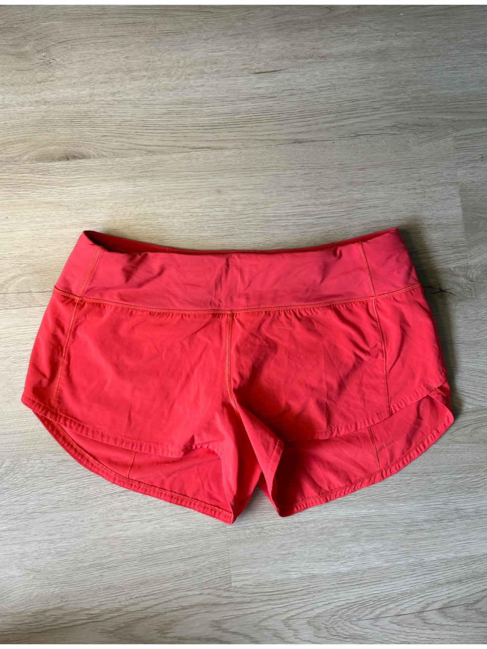 Lululemon Low rise speed up shorts